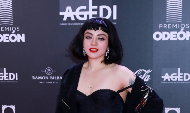 Chilean singer Mon Laferte on the red carpet of the 2020 Odeón Awards at the Teatro Real in Madrid / Europa Press