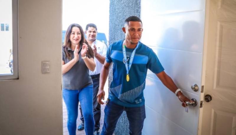 Heber Ramos received a house from the government / presidential spokesman