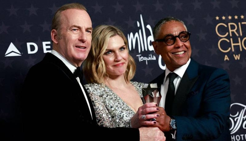 Bob Odenkirk (right), Rhea Seahorn and Giancarlo Esposito (left) winners for Best Drama Series 