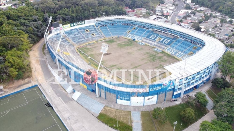 Cuscatlan stadium, field view / Francisco Valle
