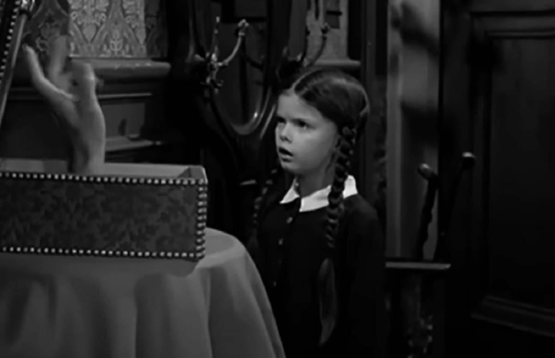 screenshot "Adam's family" (The Addams Family) ABC series.