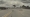 Imagen del momento exacto donde el vehículo sale volando por el impacto de la llanta / Cortesía FOX Los Ángeles. 