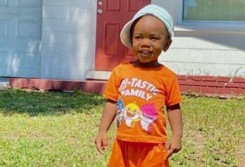 Two-year-old Taylen Mosley was found dead in the jaws of an alligator in St. Petersburg, Florida, USA.  / European Press.
