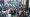 El presidente electo de Guatemala, Bernardo Arévalo, saluda a sus partidarios mientras participa en la "Marcha por la Democracia" para exigir la renuncia de la Fiscal General Consuelo Porras y del fiscal Rafael Curruchiche, acusados de generar una crisis electoral. AFP.