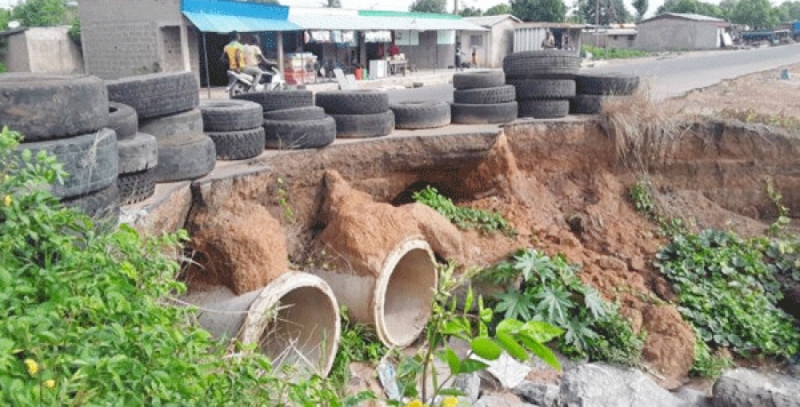 Bouna/ Flakièdougou Un trou béant sur la nationale A1 FratMat