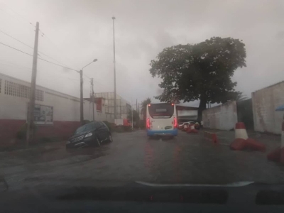 derrière le Chu de Treichville