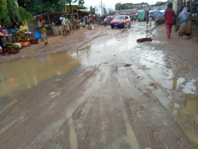 La sortie de la gare. (Ph: Bavane)