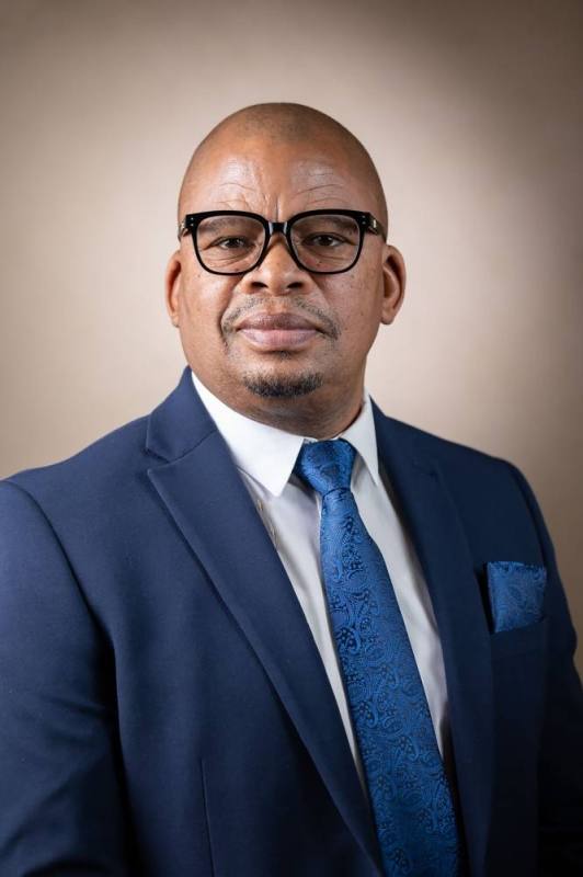 CIB Managing Director, Ronald Ketshabe