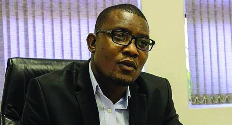 Elliot Moshoke 1