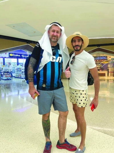 Argentina fans wearing the ghutra and igal.