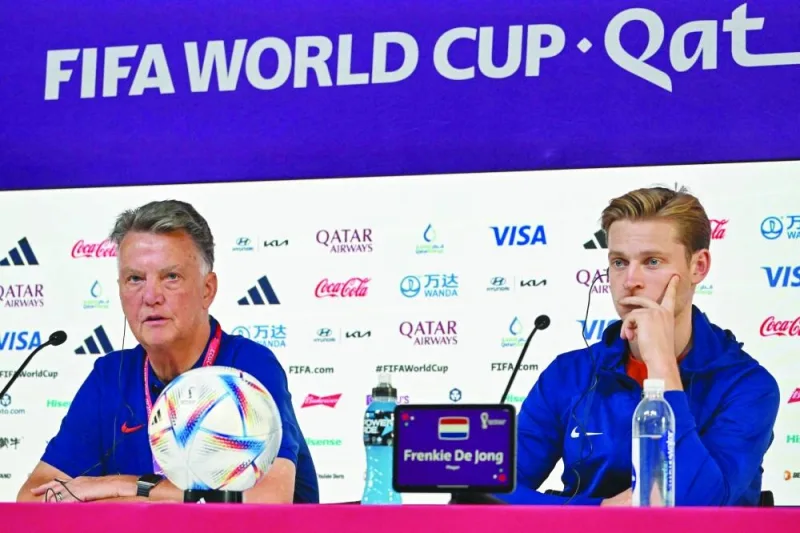 Netherlands&#039; coach Louis Van Gaal (left) and Netherlands&#039; midfielder Frenkie De Jong attend a press conference in Doha yesterday. Hosts Qatar take on the Netherlands today. (AFP)