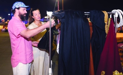 زوار من دول مختلفة حول العالم زوار من دول مختلفة حول العالم