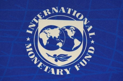 To respond to near-term shocks and firmly address medium-and long-term challenges, the IMF policy paper recommended implementing a comprehensive package of policies that includes using additional revenues from higher oil prices to rebuild buffers and strengthen policy space