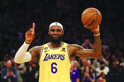 LeBron James of the Los Angeles Lakers reacts after surpassing Kareem Abdul-Jabbar to become the NBA’s all-time leading scorer in Los Angeles. (AFP)
