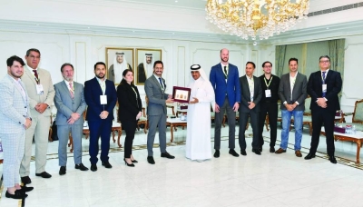 Qatar Chamber board member Dr Khalid bin Klefeekh al-Hajri welcomes Arab-Brazilian Chamber of Commerce director Rafael Solimeo and his accompanying delegation during a meeting held in Doha Sunday.