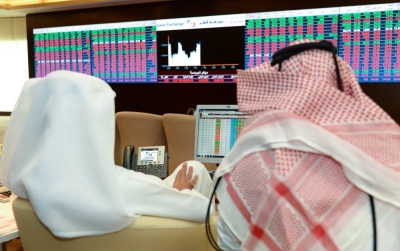 The local retail investors were seen net buyers as the 20-stock Qatar Index rose 0.35% to 10,131.23 points Sunday.