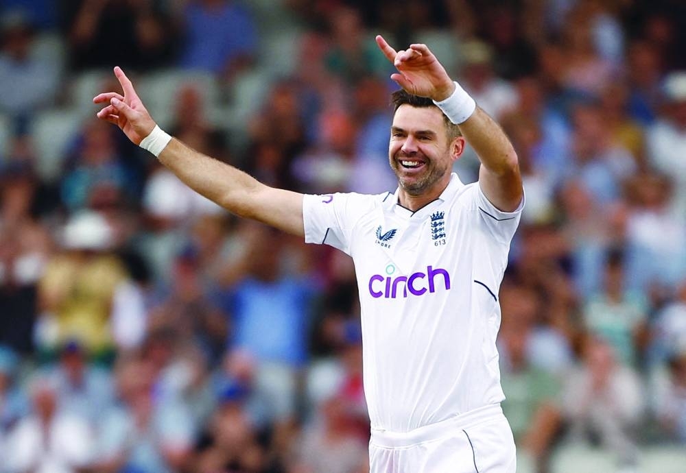 (FILE PHOTO) England&#039;s James Anderson celebrates taking the wicket of South Africa&#039;s Simon Harmer. (Reuters)