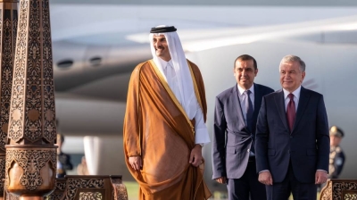 His Highness the Amir Sheikh Tamim bin Hamad Al-Thani is being welcomed at Samarkand International Airport the President of the Republic of Uzbekistan Shavkat Mirziyoyev.