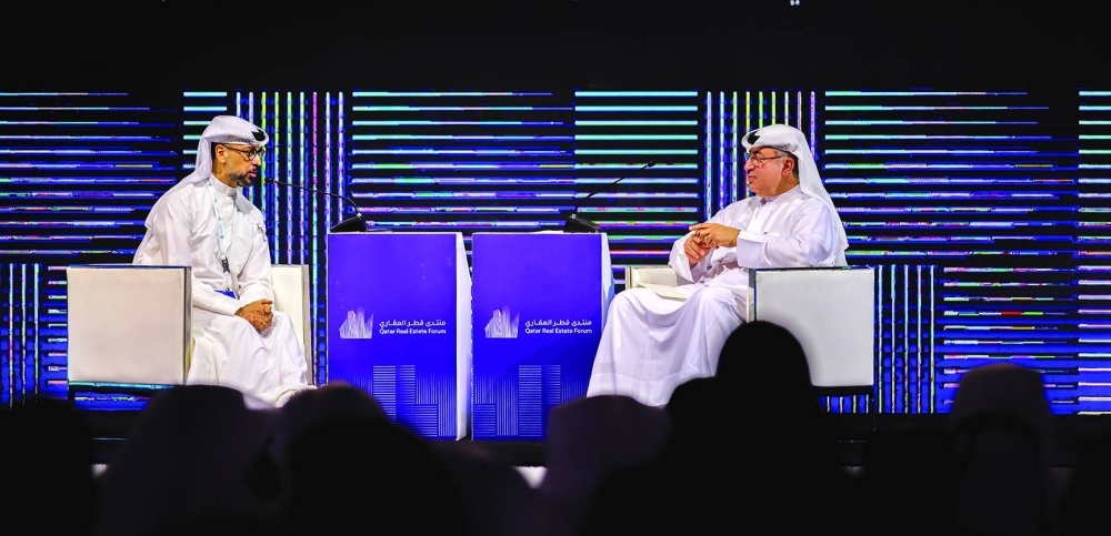 Omar Alfardan with moderator Ammar Taqi, who works for the Kuwaiti AlQabas Foundation.