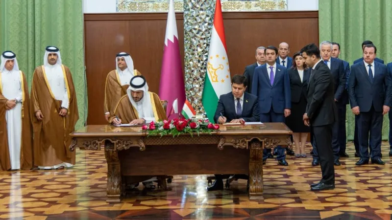 His Highness the Amir and Tajik President Rahmon witnessed at the Palace of the Nation in Dushanbe, a ceremony where a number of agreements and memoranda of understanding were signed between the governments of the two countries.