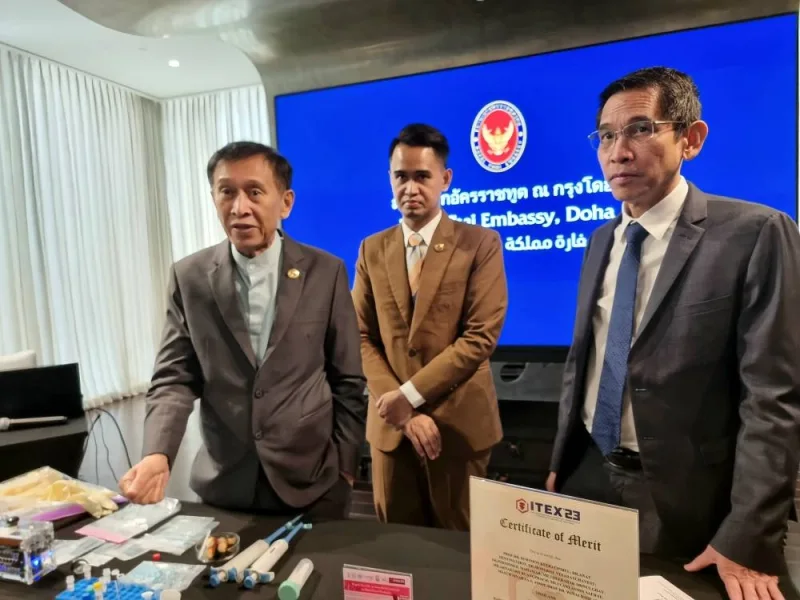 (From left) Dr Winai Dahlan, Dr Anat Denyingyhot, and Thai ambassador Sira Swangsilpa at the seminar, held in Doha on Thursday. PICTURES: Joey Aguilar.