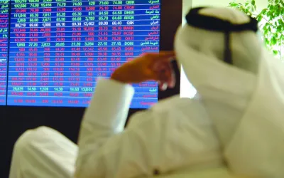 The telecom, real estate and banking sectors witnessed higher than average selling pressure as the 20-stock Qatar Index knocked off 1.64% to 9,836.22 points Monday.