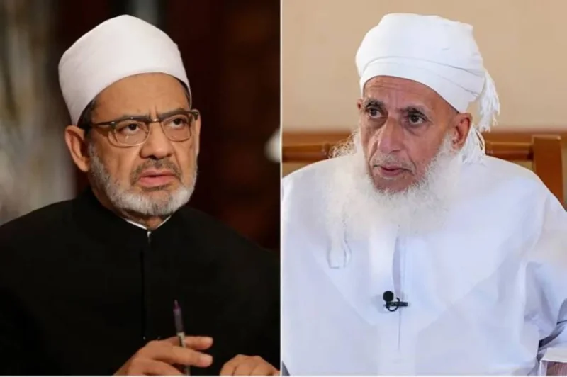 Mufti of Oman Sheikh Ahmed al-Khalili (right) and Sheikh of Al-Azhar Dr Ahmed al-Tayeb