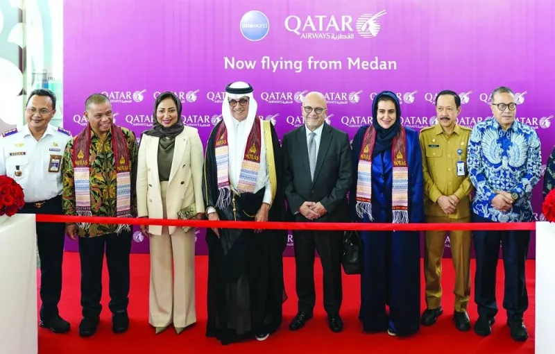 Dignitaries at the Qatar Airways’ inaugural flight from Doha to Medan.