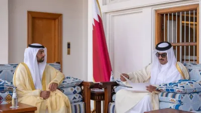 Ambassador of the UAE to Qatar Sheikh Zayed bin Khalifa bin Sultan bin Shakhbout al-Nahyan handed the message during a meeting with His Highness the Amir, at the Sheikh Abdullah bin Jassim Majlis at the Amiri Diwan Monday.