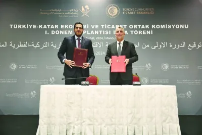 HE Sheikh Mohamed bin Hamad bin Qassim al-Thani, Minister of Commerce and Industry, and Dr Ömer Bolat, Minister of Trade of Türkiye at the inaugural session of the Qatari-Turkish Joint Committee for Economic and Commercial Co-operation in Istanbul.