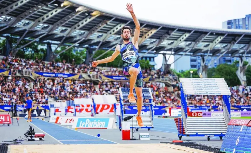 
Greece’s Miltiadis Tentoglou – who retained his world indoor title with victory in Glasgow on March 2 – boasts a personal best of 8.60m from 2021 and is so far unbeaten this year. 