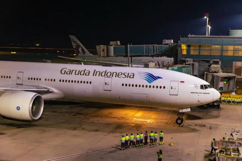 Garuda Indonesia will operate daily flights between Soekarno–Hatta International Airport and Hamad International Airport using a 393-seater Boeing B777-300 aircraft.