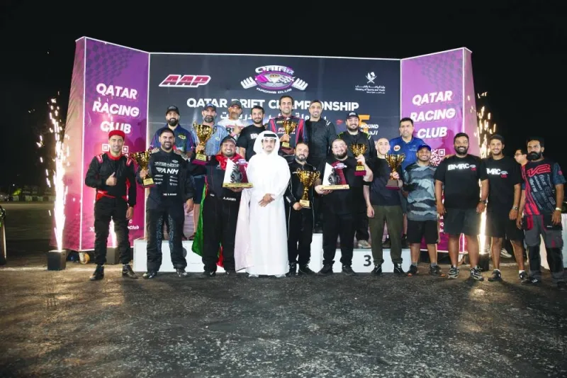 
QRC Director Sheikh Jabor bin Khalid al-Thani crowned the podium winners after a thrilling fifth and final round of Qatar Drift Championship over the weekend and in front of packed stands at the QRC. 