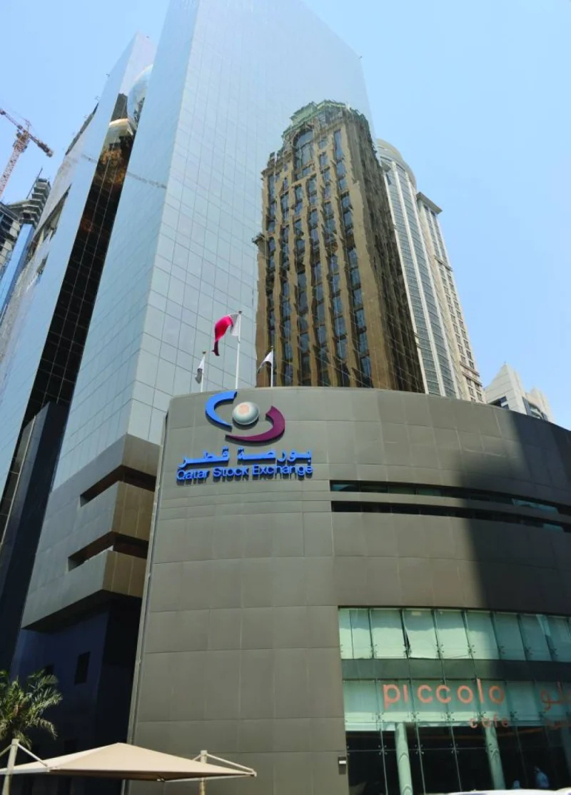 The foreign funds were seen increasingly into net selling as the 20-stock Qatar Index lost 0.69% to 9,853.16 points Tuesday, having touched an intraday high of 9,940 points