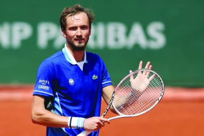 Daniil Medvedev reacts after winning against Serbia's Miomir Kecmanovic during their men's singles match on day seven of the Roland-Garros Open tennis tournament at the Court Suzanne-Lenglen in Paris on May 28, 2022. (Photo by Thomas SAMSON / AFP)