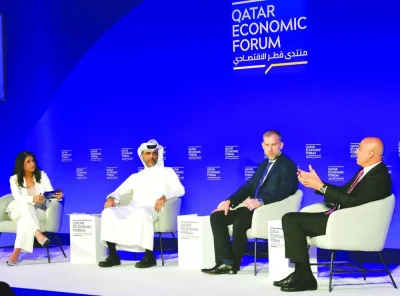 شارك رئيس AQARAT خالد العبيد في نظرة متفائلة للقطاع ، إلى جانب عازفي المقومين المشاركين ديفيد إل شتاينباخ ، كبير مسؤولي الاستثمار العالمي ، هاينز ، وفيتا تامنس ، مؤسس ورئيس فريق ريكسوس. الصورة: Thajudheen شارك رئيس AQARAT خالد العبيد في نظرة متفائلة للقطاع ، إلى جانب عازفي المقومين المشاركين ديفيد إل شتاينباخ ، كبير مسؤولي الاستثمار العالمي ، هاينز ، وفيتا تامنس ، مؤسس ورئيس فريق ريكسوس. الصورة: Thajudheen