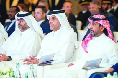 لقطات من حفل بدء بدء أكاديمية الطيران في قطر يوم الاثنين ، والذي حضره الوزراء والسفراء وكبار المسؤولين. لقطات من حفل بدء بدء أكاديمية الطيران في قطر يوم الاثنين ، والذي حضره الوزراء والسفراء وكبار المسؤولين.