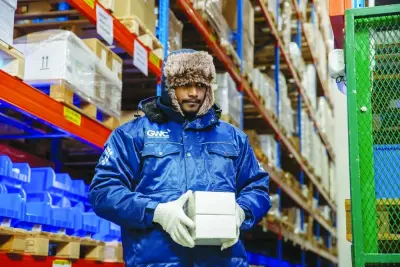 توفر مراكز توزيع GWC المرافق الحديثة القادرة على الحفاظ على درجات حرارة على طول الطريق من -25 درجة مئوية إلى أو 25 درجة مئوية. توفر مراكز توزيع GWC المرافق الحديثة القادرة على الحفاظ على درجات حرارة على طول الطريق من -25 درجة مئوية إلى أو 25 درجة مئوية.