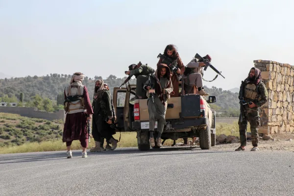 200 Afghan Taliban, 23 Pakistani soldiers killed in clash...