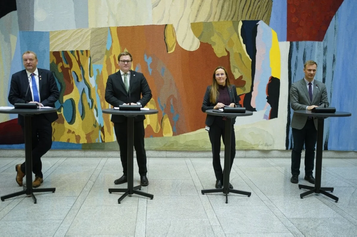 OSLO, Norway: Terje Halleland (left) of the Progress Party, Marianne Sivertsen Naess (second right) of Labour Party and Bard Ludvig Thorheim (right) of the Conservative Party attend a press conference on plans for the extraction of seabed minerals in Oslo on December 5, 2023. -- AFP