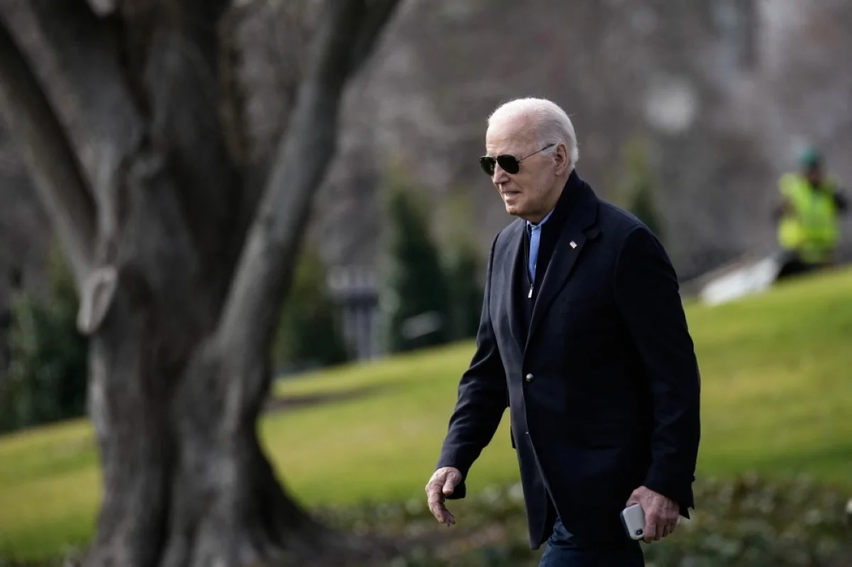 WASHINGTON: US President Joe Biden walks to Marine One on the South Lawn of the White House January 12, 2024 in Washington, DC. -- AFP