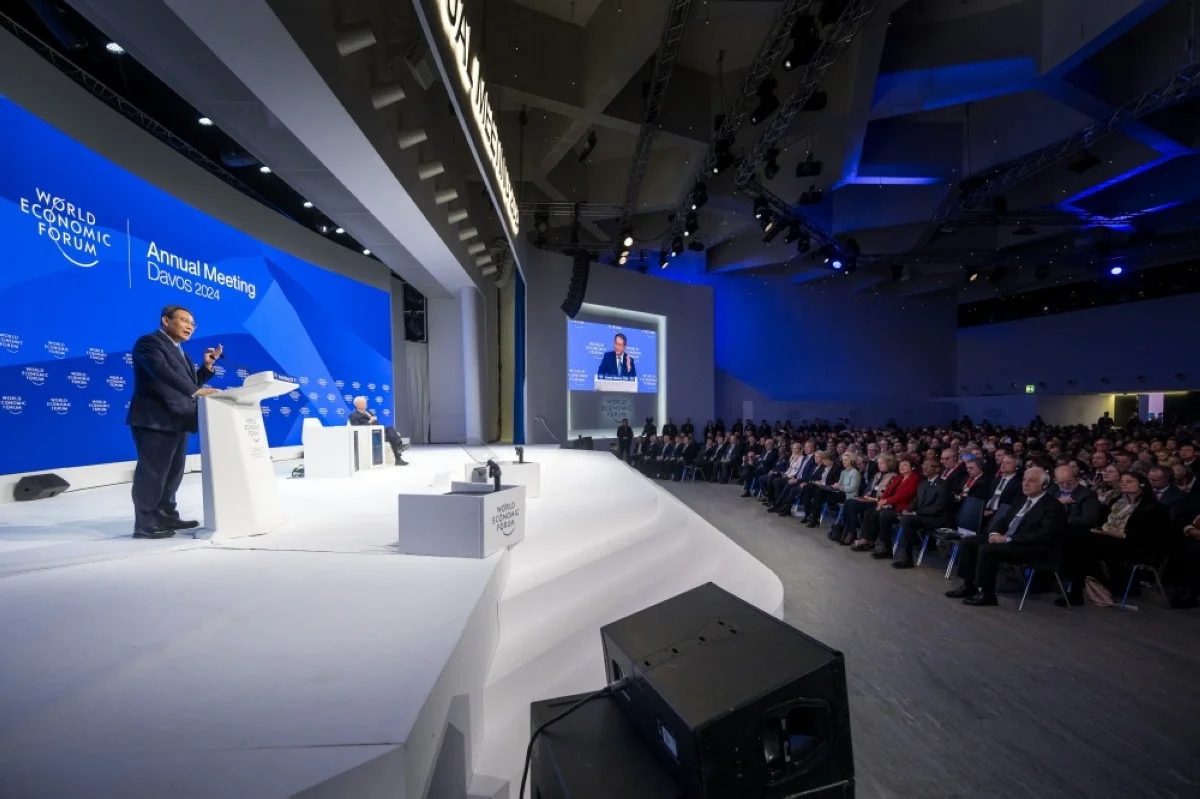 DAVOS: Chinese Premier Li Qiang addresses the assembly during the annual meeting of the World Economic Forum (WEF) in Davos on January 16, 2024. – AFP
