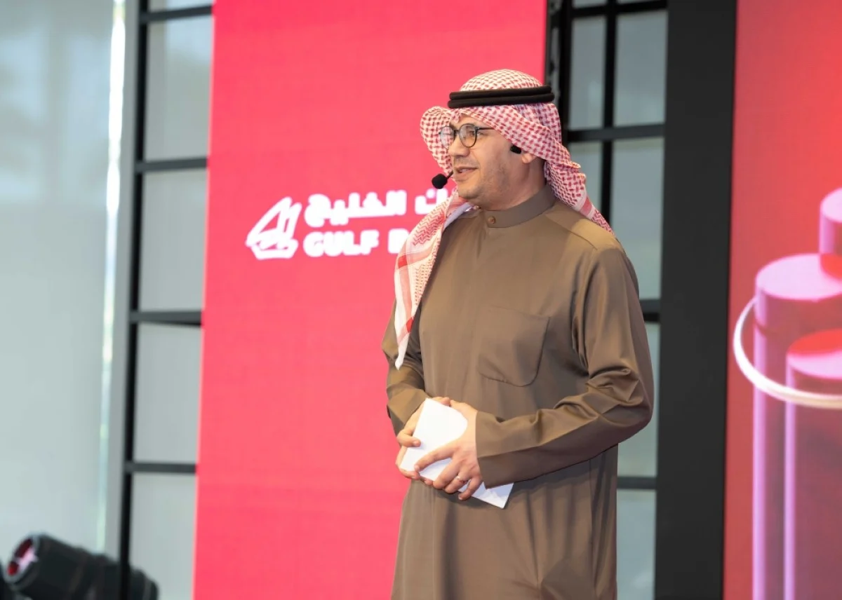 Mohammad Al-Qattan delivers his speech before the draw.