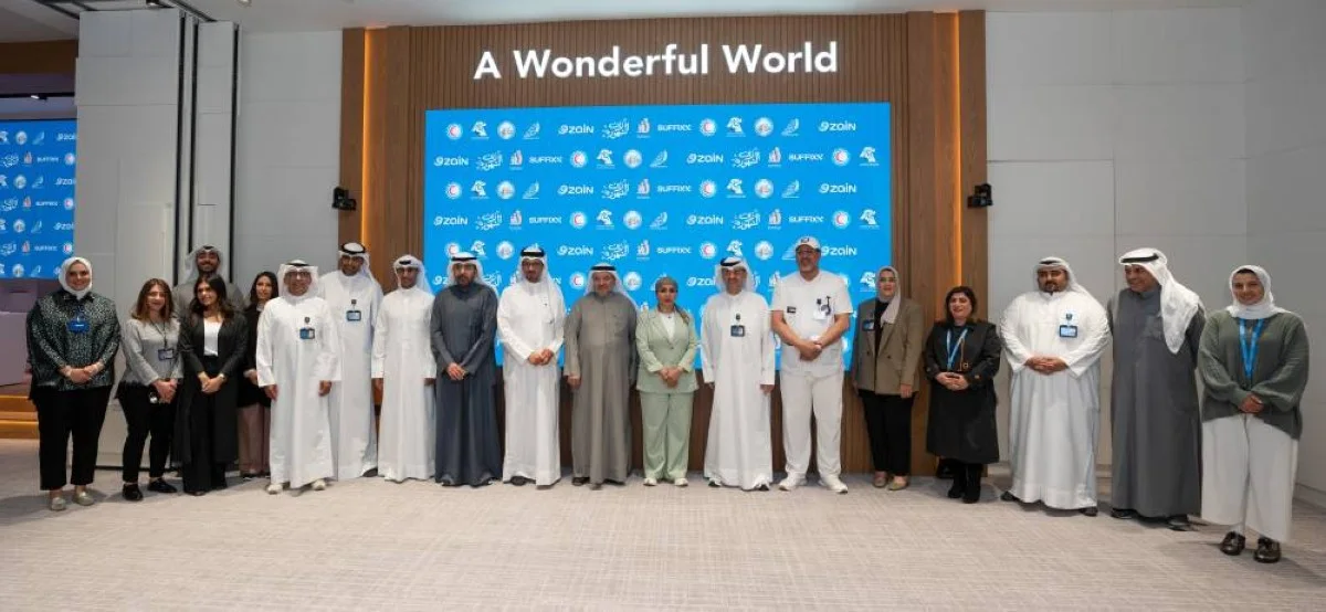 A group pic of Zain’s team and success partners.