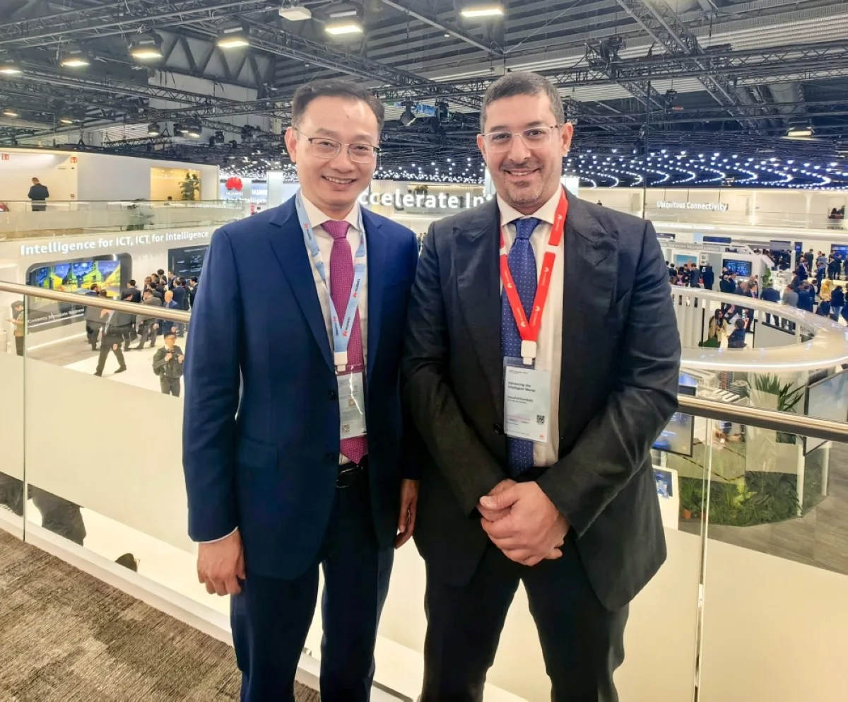 Nawaf Al-Gharabally and Steven Yi at MWC Barcelona.