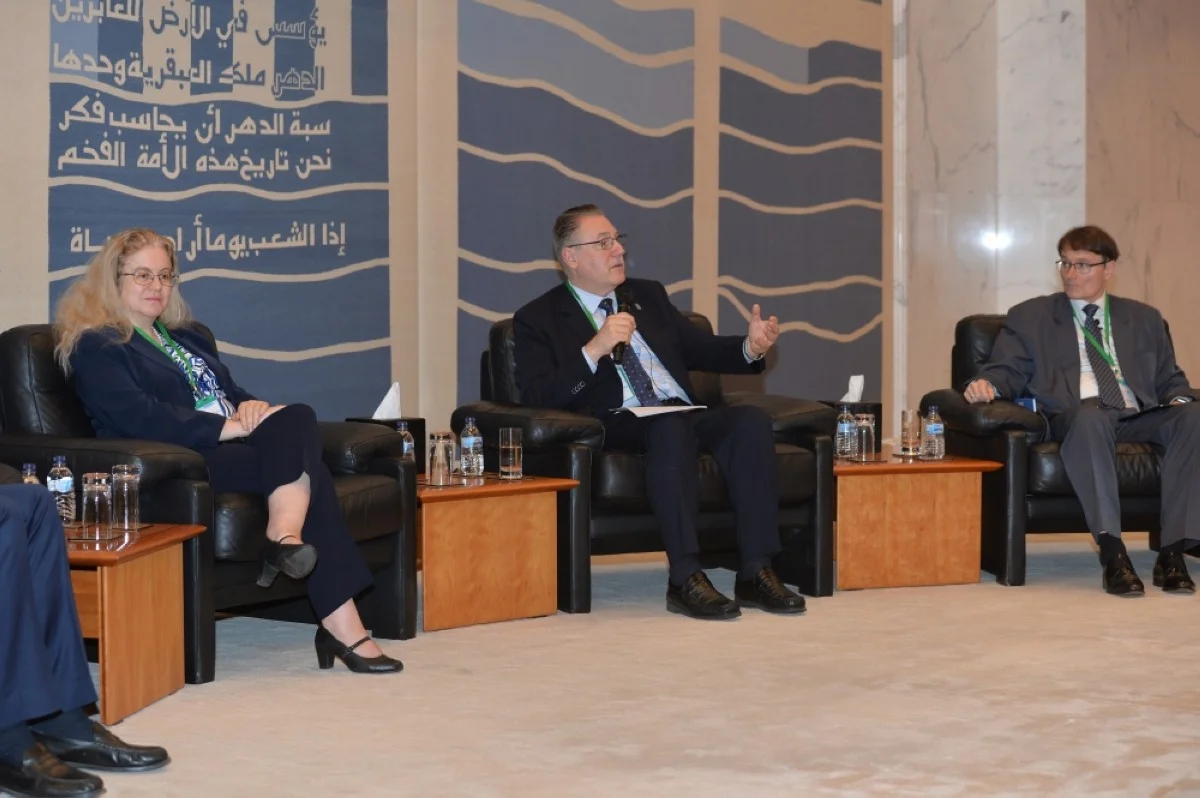 A session on the first day of the Arab-DAC Dialogue on Development on Monday.