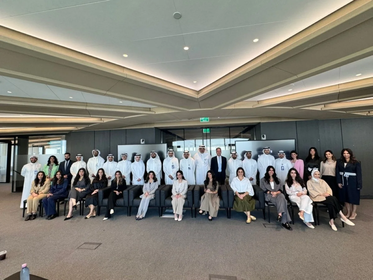 A group photo of the 29th wave of employees at the annual NBK Academy.