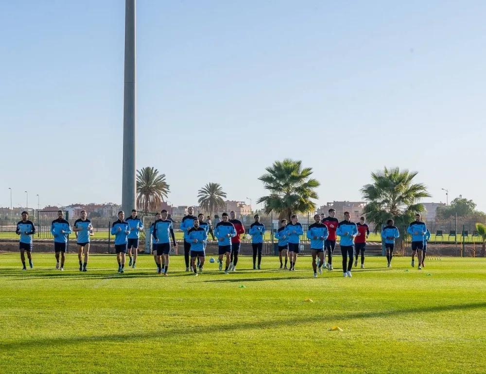 Les joueurs du club néerlandais du RKC Waalwjk en séance d'entraînement à Marrakech.