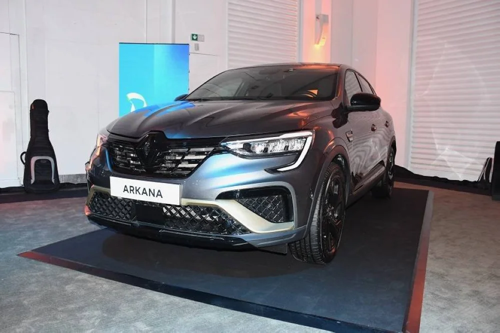 L’Arkana, premier SUV coupé de Renault, remporte le prix de la Voiture de l’Année au Maroc 2024. Ph : Sradni