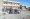 طلبة يمنيون في ساحة مدرسة بتعز دمرتها صواريخ الحوثي                                                                                    (رويترز)